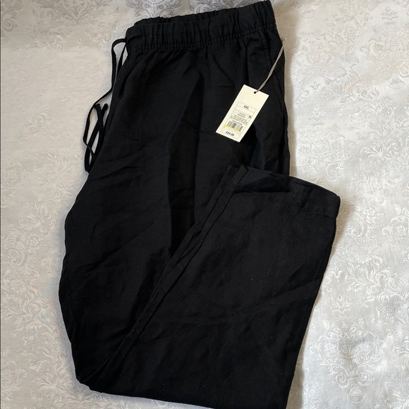 A New Day Pants - NWT Women’s Black Drawstring Pants.  Size XXL.
